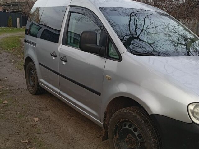 Серый Фольксваген Кадди, объемом двигателя 2 л и пробегом 211 тыс. км за 5300 $, фото 1 на Automoto.ua