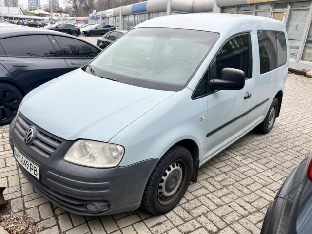 Серый Фольксваген Кадди, объемом двигателя 2 л и пробегом 199 тыс. км за 3900 $, фото 1 на Automoto.ua