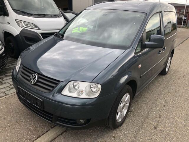 Серый Фольксваген Кадди, объемом двигателя 1.9 л и пробегом 200 тыс. км за 3500 $, фото 1 на Automoto.ua