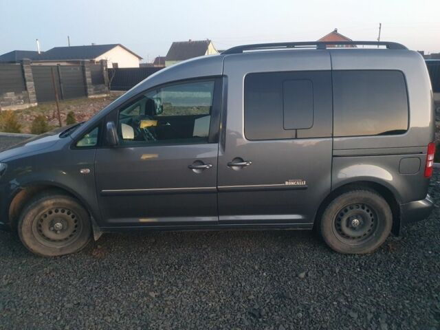 Серый Фольксваген Кадди, объемом двигателя 1.6 л и пробегом 270 тыс. км за 9100 $, фото 1 на Automoto.ua