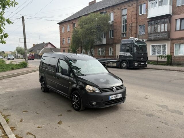 Серый Фольксваген Кадди, объемом двигателя 2 л и пробегом 380 тыс. км за 5500 $, фото 1 на Automoto.ua