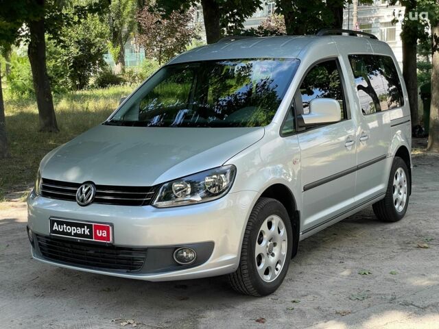Серый Фольксваген Кадди, объемом двигателя 1.6 л и пробегом 254 тыс. км за 9790 $, фото 1 на Automoto.ua