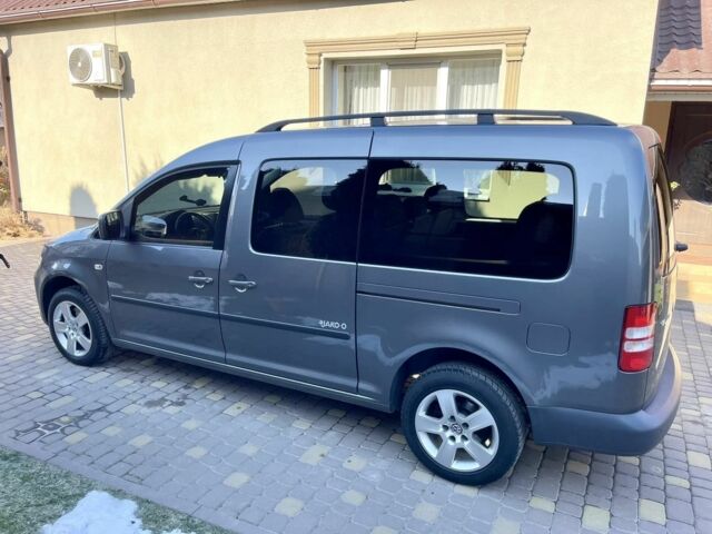 Серый Фольксваген Кадди, объемом двигателя 1.6 л и пробегом 314 тыс. км за 10500 $, фото 1 на Automoto.ua