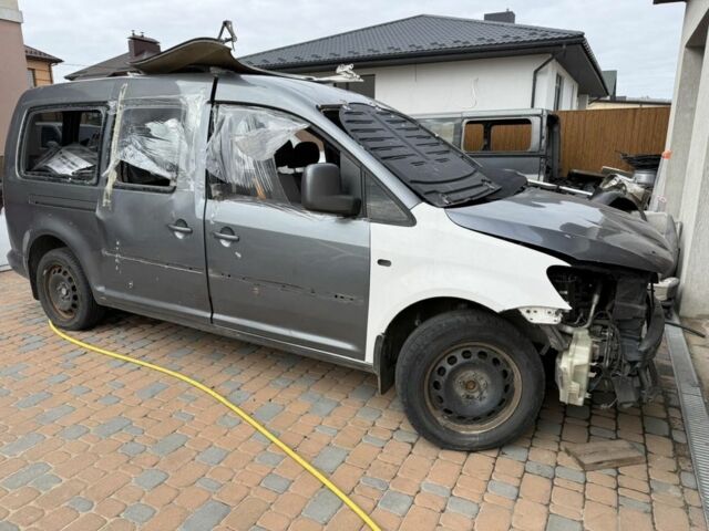 Фольксваген Кадди 2013 в Житомире на Automoto.ua Серый Фольксваген Кадди, объемом двигателя 2 л и пробегом 200 тыс. км за 5950 $, фото 1 на Automoto.ua