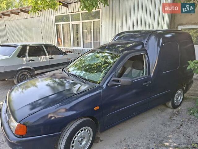 Синий Фольксваген Кадди, объемом двигателя 1.9 л и пробегом 200 тыс. км за 2400 $, фото 1 на Automoto.ua