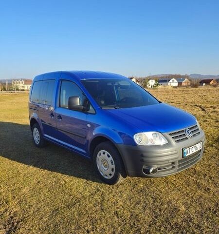 Синий Фольксваген Кадди, объемом двигателя 1.6 л и пробегом 245 тыс. км за 8500 $, фото 1 на Automoto.ua