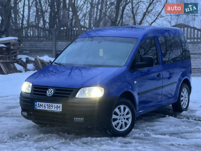 Синій Фольксваген Кадді, об'ємом двигуна 2 л та пробігом 335 тис. км за 4750 $, фото 1 на Automoto.ua