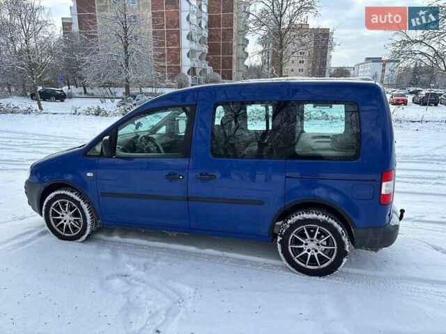 Синий Фольксваген Кадди, объемом двигателя 1.6 л и пробегом 230 тыс. км за 5830 $, фото 1 на Automoto.ua