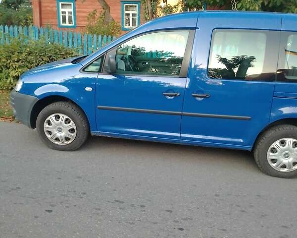 Синий Фольксваген Кадди, объемом двигателя 2 л и пробегом 261 тыс. км за 6500 $, фото 1 на Automoto.ua