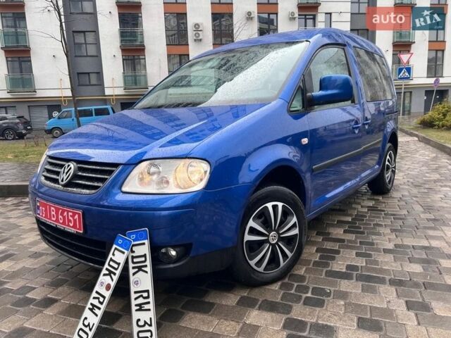 Синий Фольксваген Кадди, объемом двигателя 1.6 л и пробегом 209 тыс. км за 7650 $, фото 1 на Automoto.ua