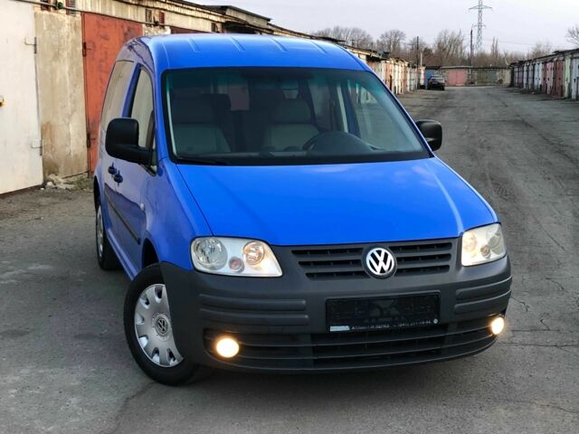Синий Фольксваген Кадди, объемом двигателя 1.6 л и пробегом 185 тыс. км за 6300 $, фото 1 на Automoto.ua