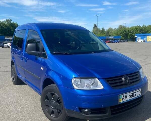 Синий Фольксваген Кадди, объемом двигателя 1.6 л и пробегом 322 тыс. км за 7199 $, фото 1 на Automoto.ua