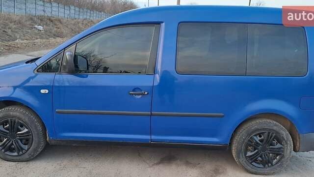 Синий Фольксваген Кадди, объемом двигателя 1.6 л и пробегом 390 тыс. км за 5200 $, фото 1 на Automoto.ua