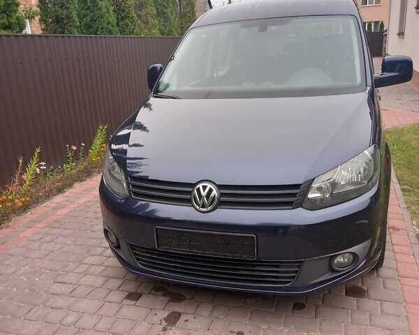 Синий Фольксваген Кадди, объемом двигателя 1.6 л и пробегом 250 тыс. км за 9200 $, фото 1 на Automoto.ua