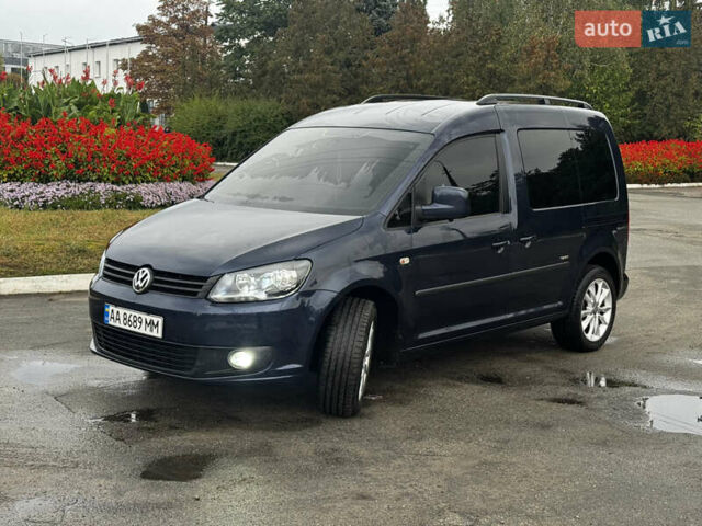 Синій Фольксваген Кадді, об'ємом двигуна 2 л та пробігом 240 тис. км за 16300 $, фото 1 на Automoto.ua