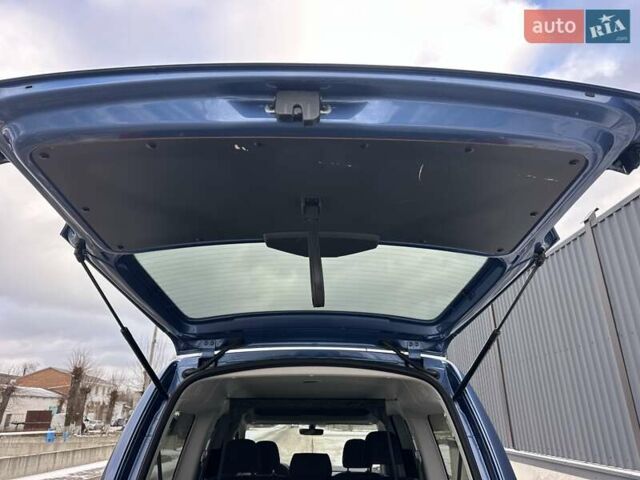 Синий Фольксваген Кадди, объемом двигателя 2 л и пробегом 259 тыс. км за 17700 $, фото 1 на Automoto.ua