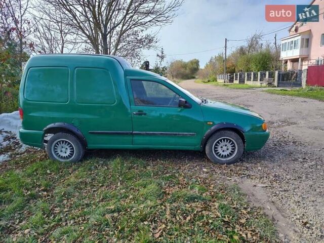 Зеленый Фольксваген Кадди, объемом двигателя 1.9 л и пробегом 350 тыс. км за 1750 $, фото 1 на Automoto.ua