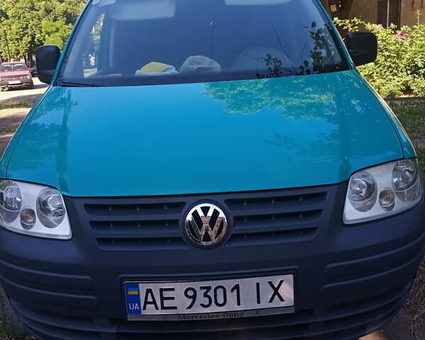Зеленый Фольксваген Кадди, объемом двигателя 1.98 л и пробегом 226 тыс. км за 4731 $, фото 1 на Automoto.ua