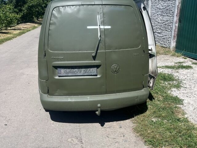 Зеленый Фольксваген Кадди, объемом двигателя 1.9 л и пробегом 300 тыс. км за 2000 $, фото 1 на Automoto.ua