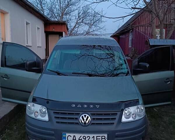 Зеленый Фольксваген Кадди, объемом двигателя 1.97 л и пробегом 243 тыс. км за 5000 $, фото 1 на Automoto.ua
