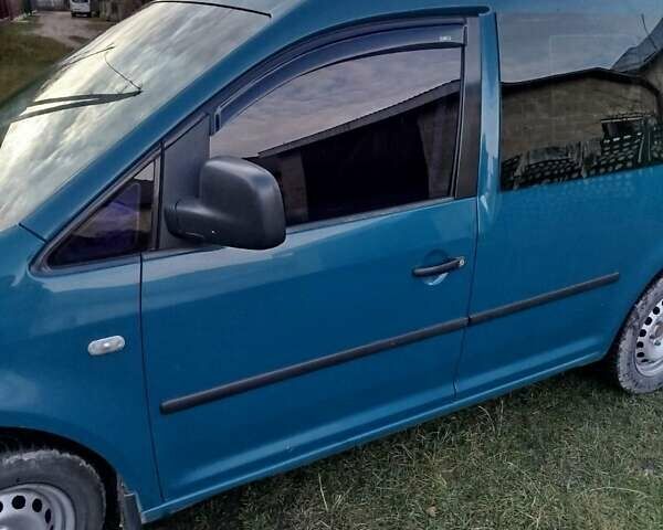 Зеленый Фольксваген Кадди, объемом двигателя 2 л и пробегом 330 тыс. км за 4900 $, фото 1 на Automoto.ua