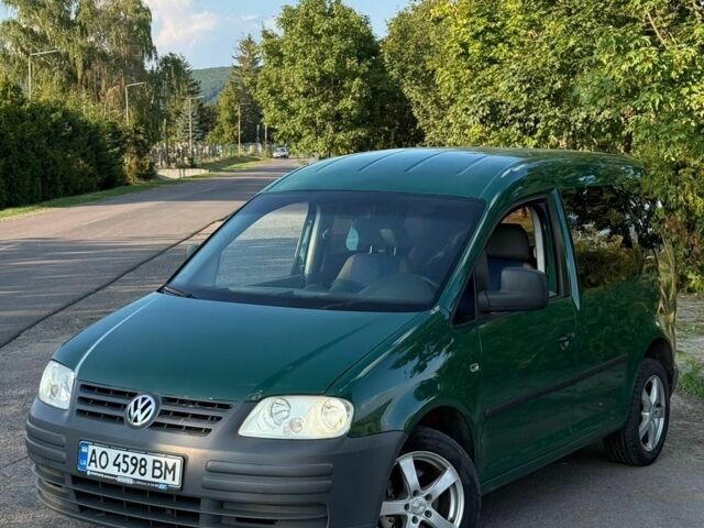 Зеленый Фольксваген Кадди, объемом двигателя 1.9 л и пробегом 320 тыс. км за 5500 $, фото 1 на Automoto.ua