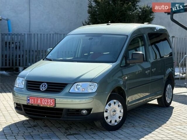 Зеленый Фольксваген Кадди, объемом двигателя 1.6 л и пробегом 216 тыс. км за 7550 $, фото 1 на Automoto.ua