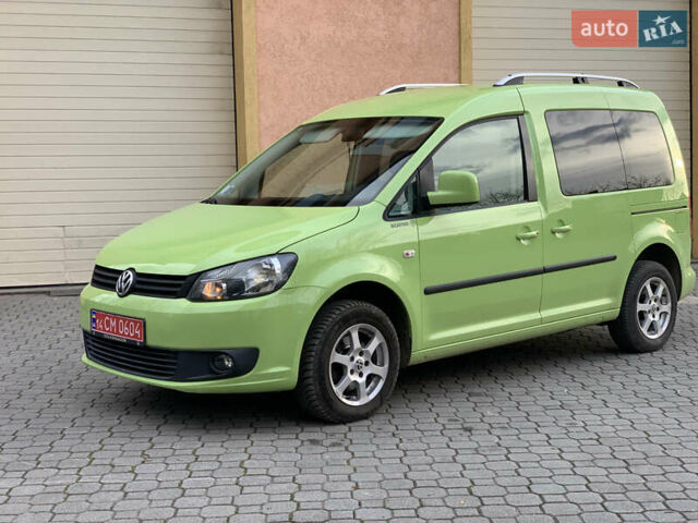 Зеленый Фольксваген Кадди, объемом двигателя 1.6 л и пробегом 267 тыс. км за 11450 $, фото 1 на Automoto.ua