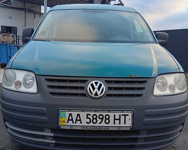 Зеленый Фольксваген Кадди, объемом двигателя 1.97 л и пробегом 350 тыс. км за 4500 $, фото 1 на Automoto.ua