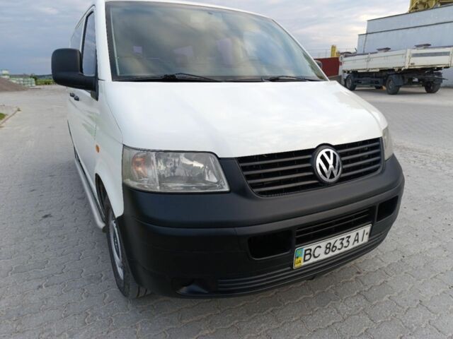 Фольксваген Каравелла 2004 в Львове на Automoto.ua Белый Фольксваген Каравелла, объемом двигателя 1.9 л и пробегом 420 тыс. км за 4699 $, фото 1 на Automoto.ua