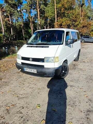 Білий Фольксваген Каравелла, об'ємом двигуна 2.5 л та пробігом 420 тис. км за 6800 $, фото 1 на Automoto.ua