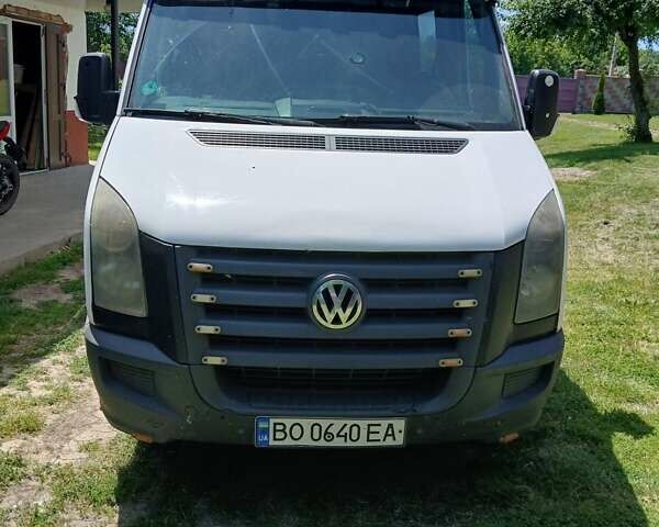 Белый Фольксваген Каравелла, объемом двигателя 2.46 л и пробегом 480 тыс. км за 10600 $, фото 1 на Automoto.ua