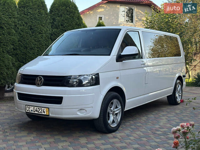 Белый Фольксваген Каравелла, объемом двигателя 1.98 л и пробегом 265 тыс. км за 14900 $, фото 1 на Automoto.ua