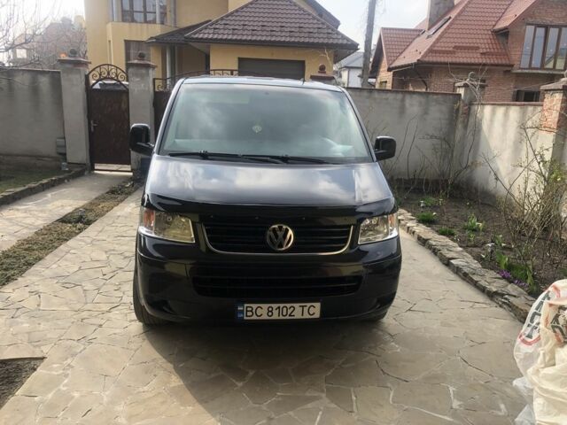 Чорний Фольксваген Каравелла, об'ємом двигуна 2.5 л та пробігом 414 тис. км за 12000 $, фото 1 на Automoto.ua