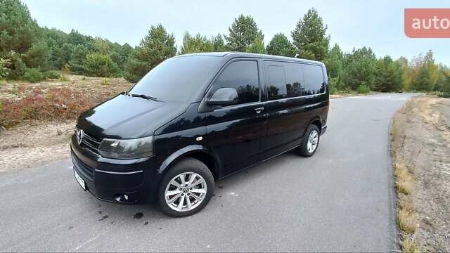 Черный Фольксваген Каравелла, объемом двигателя 1.97 л и пробегом 235 тыс. км за 19800 $, фото 1 на Automoto.ua