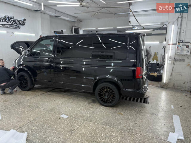 Фольксваген Каравелла 2012 в Харькове на Automoto.ua Черный Фольксваген Каравелла, объемом двигателя 3.19 л и пробегом 250 тыс. км за 18900 $, фото 1 на Automoto.ua