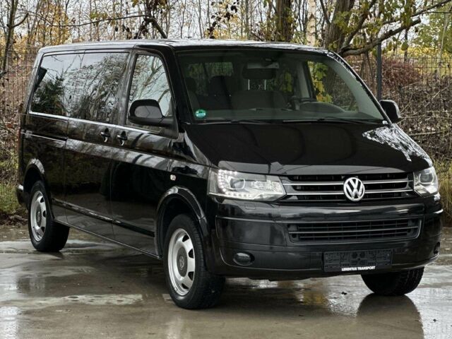 Черный Фольксваген Каравелла, объемом двигателя 2 л и пробегом 177 тыс. км за 9900 $, фото 1 на Automoto.ua