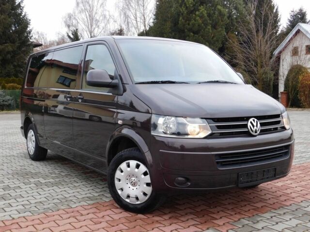 Коричневий Фольксваген Каравелла, об'ємом двигуна 2 л та пробігом 222 тис. км за 10200 $, фото 1 на Automoto.ua