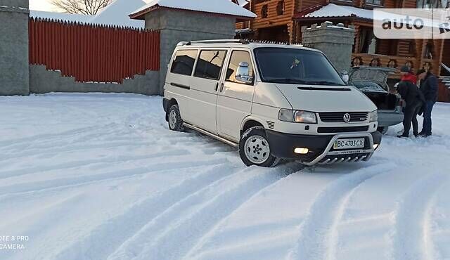 Фольксваген Каравелла, объемом двигателя 2.5 л и пробегом 440 тыс. км за 8700 $, фото 1 на Automoto.ua