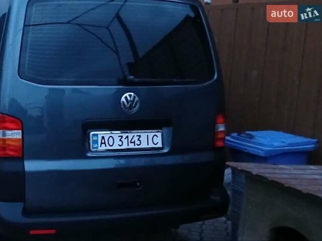 Фольксваген Каравелла 2009 у Виноградове на Automoto.ua Сірий Фольксваген Каравелла, об'ємом двигуна 1.9 л та пробігом 216 тис. км за 13750 $, фото 1 на Automoto.ua