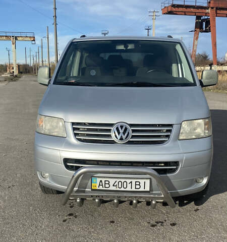 Серый Фольксваген Каравелла, объемом двигателя 1.9 л и пробегом 308 тыс. км за 12800 $, фото 1 на Automoto.ua