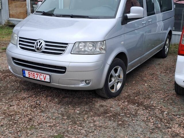 Серый Фольксваген Каравелла, объемом двигателя 2.5 л и пробегом 312 тыс. км за 6800 $, фото 1 на Automoto.ua