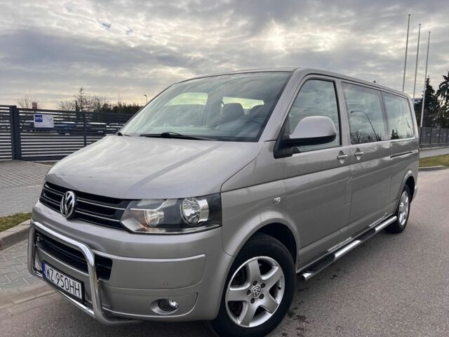 Серый Фольксваген Каравелла, объемом двигателя 2 л и пробегом 215 тыс. км за 8500 $, фото 1 на Automoto.ua