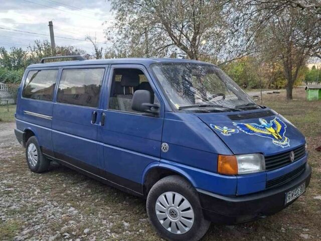 Синій Фольксваген Каравелла, об'ємом двигуна 2.5 л та пробігом 200 тис. км за 3450 $, фото 1 на Automoto.ua