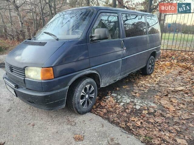 Синій Фольксваген Каравелла, об'ємом двигуна 0 л та пробігом 600 тис. км за 3300 $, фото 1 на Automoto.ua