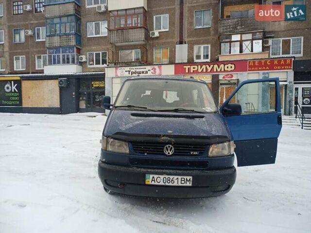 Синій Фольксваген Каравелла, об'ємом двигуна 2.4 л та пробігом 450 тис. км за 4200 $, фото 1 на Automoto.ua