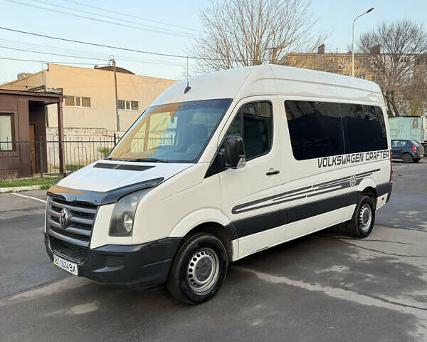 Белый Фольксваген Крафтер, объемом двигателя 2.46 л и пробегом 340 тыс. км за 9200 $, фото 1 на Automoto.ua