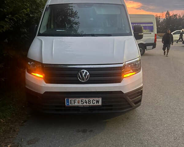 Белый Фольксваген Крафтер, объемом двигателя 2 л и пробегом 247 тыс. км за 20349 $, фото 1 на Automoto.ua