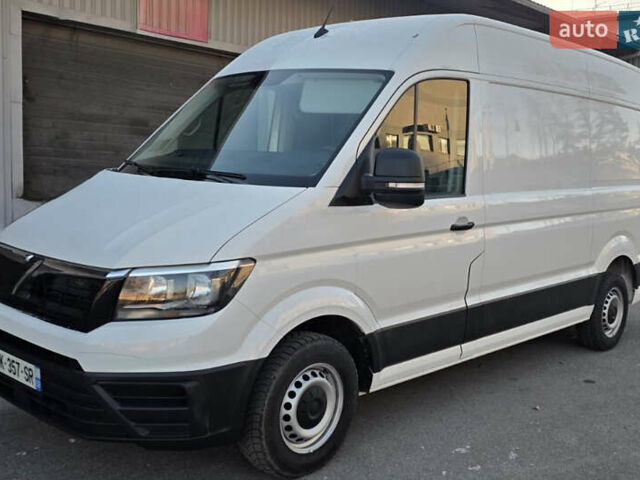 Белый Фольксваген Крафтер, объемом двигателя 2 л и пробегом 248 тыс. км за 17800 $, фото 1 на Automoto.ua