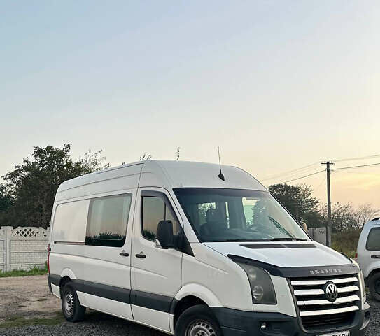 Белый Фольксваген Крафтер, объемом двигателя 2.46 л и пробегом 400 тыс. км за 9700 $, фото 1 на Automoto.ua